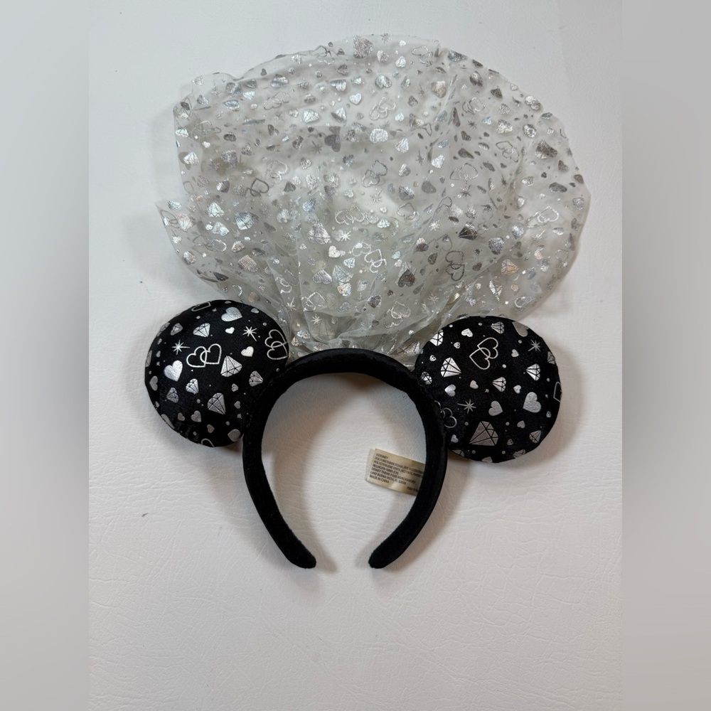 Authentic Disney Parks Minnie Mpuse wedding and vale ears (bin R) - Picture 3 of 4